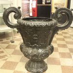 836 8200 GARDEN URN